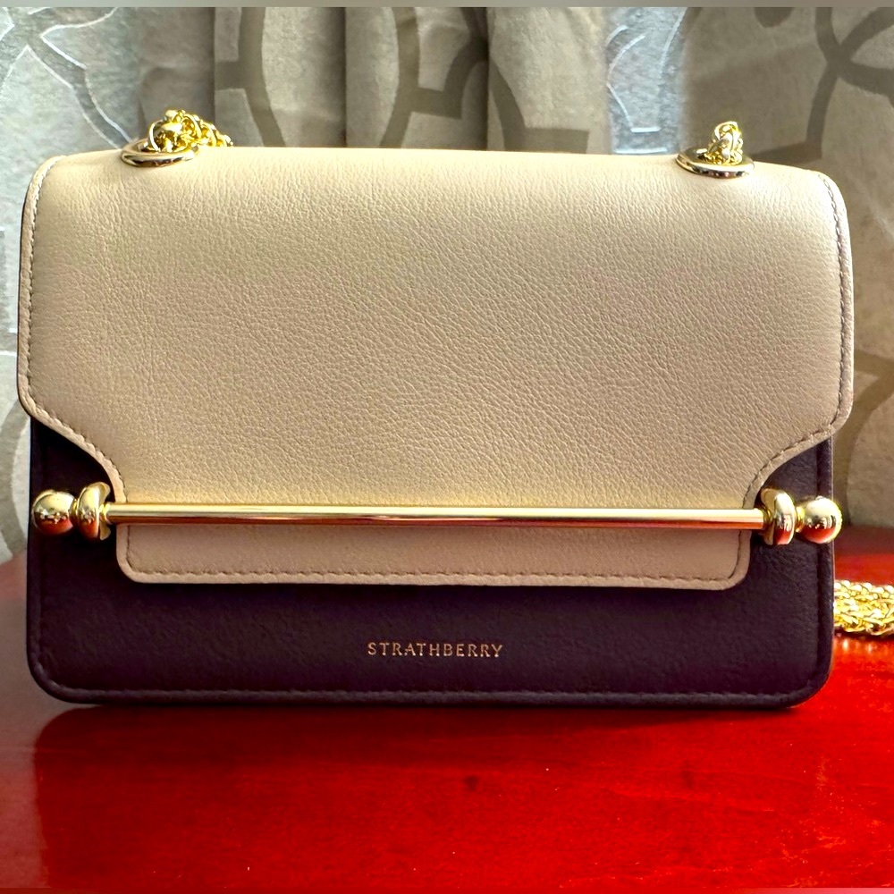 Strathberry EAST/WEST MINI LEATHER OAT/BURGUNDY/VANILLA